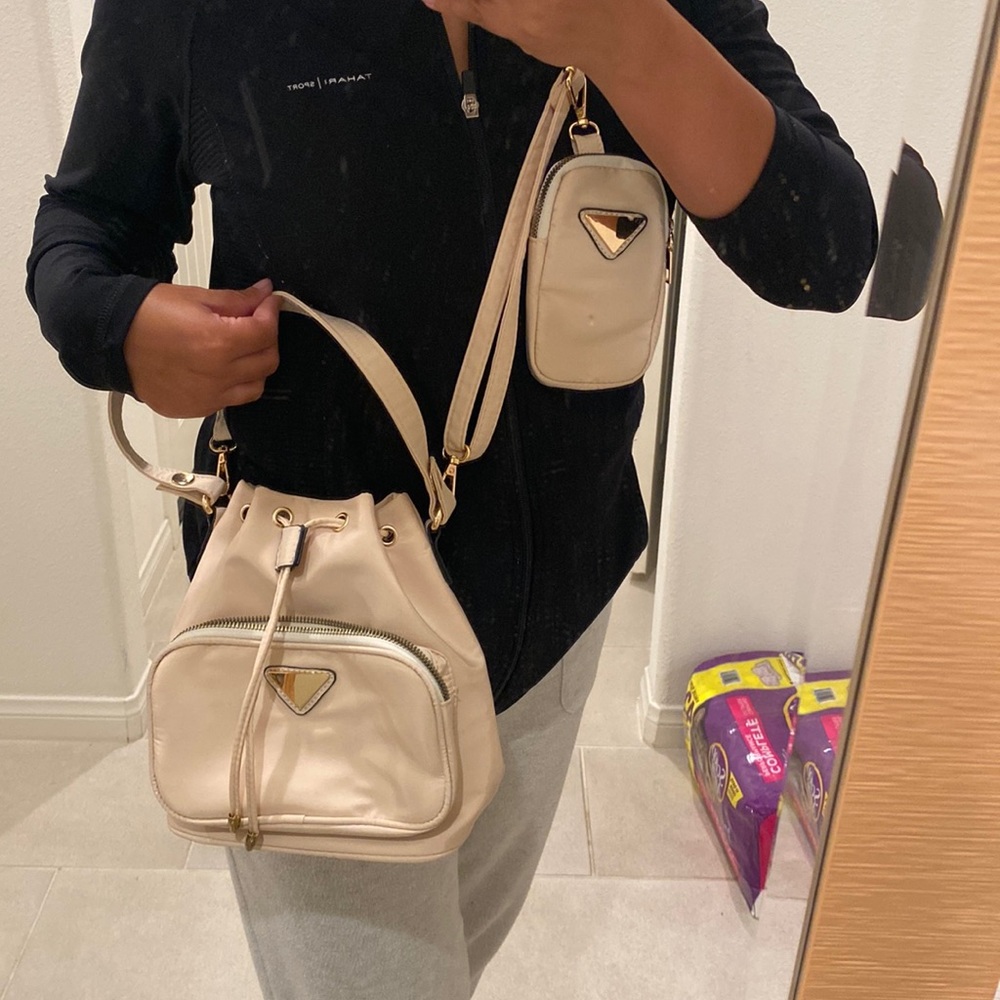 Bucket bag